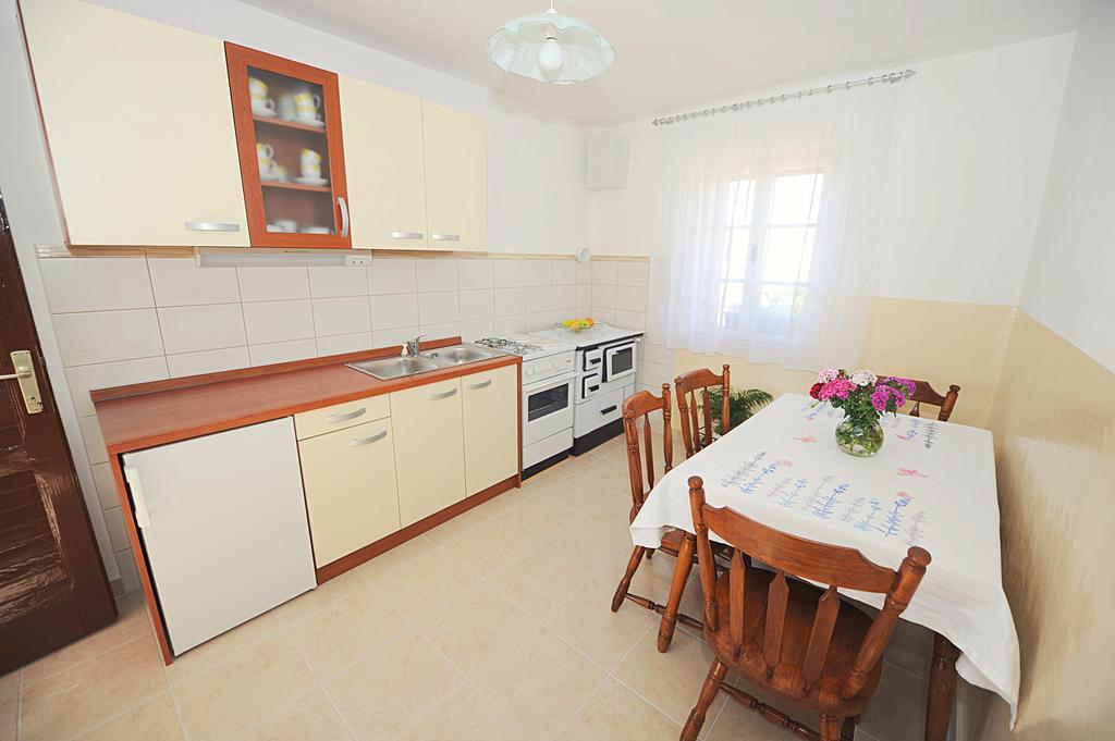 Apartment Karla Jadrtovac Kamer foto